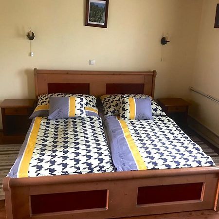 Bed and Breakfast Convoy Panzio Szajol Exterior foto