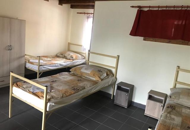 Bed and Breakfast Convoy Panzio Szajol Exterior foto